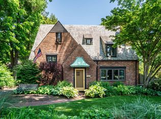 278 Steele Rd, West Hartford, CT 06117