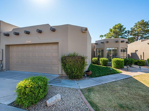 2nd image of 4017 E Round Hill Dr