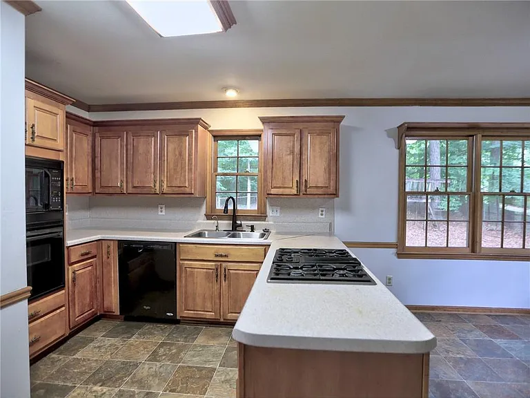 2101 Mark Hall Ct NE — Photo 14