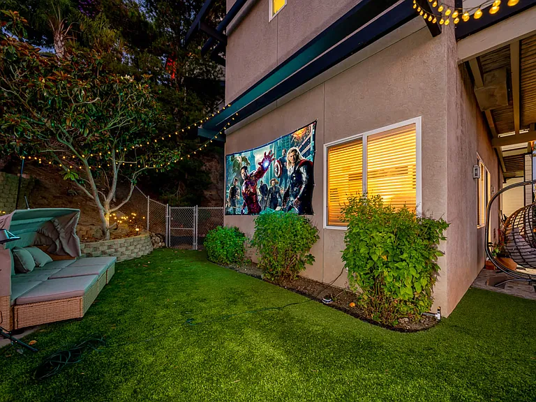 4350 Alta Mira Dr — Photo 40