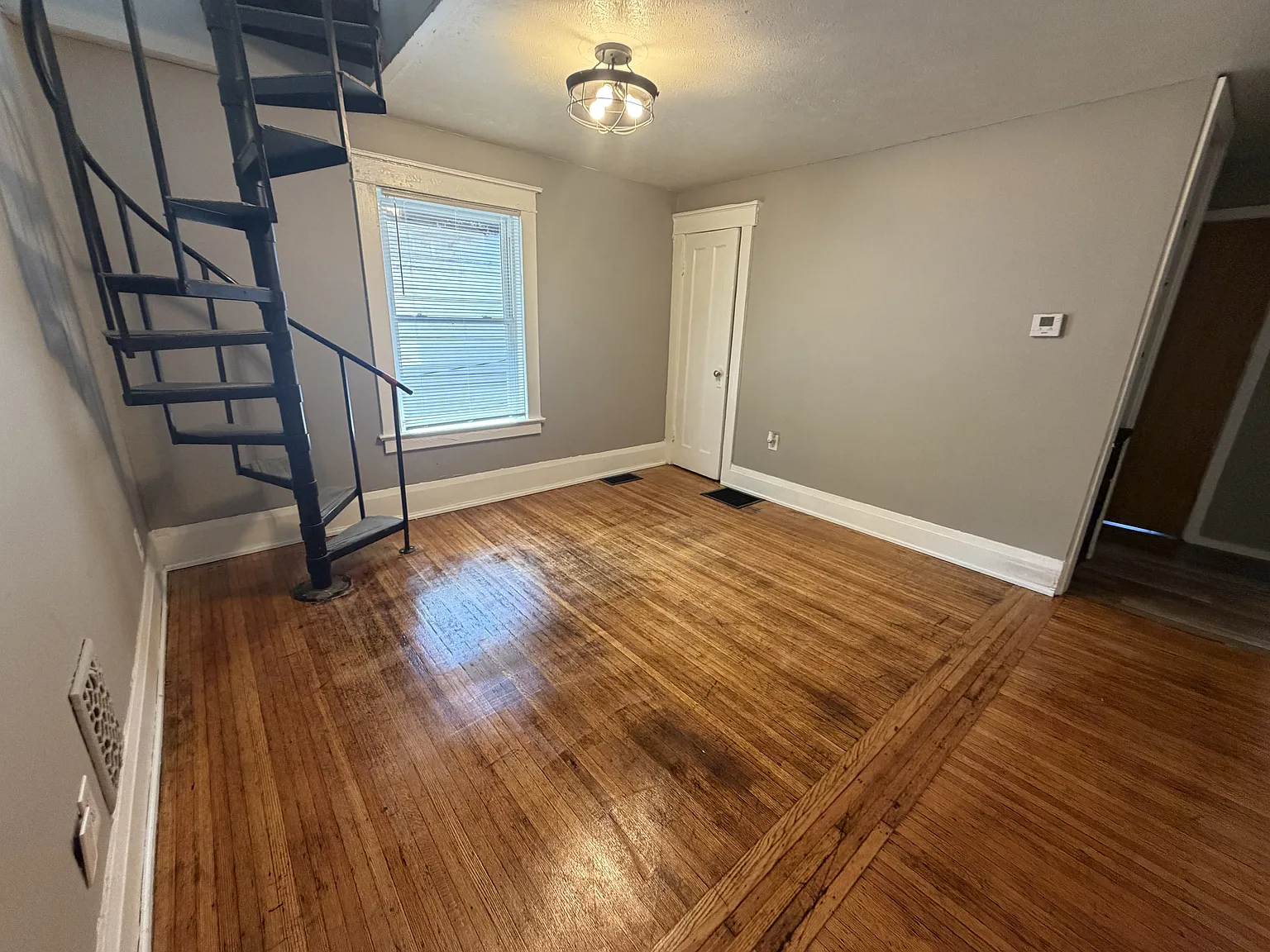 355 Broadway - 5 — Photo 2