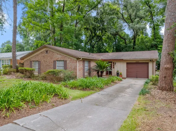 1217 Winifred Dr, Tallahassee, FL 32308