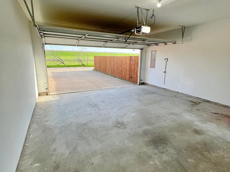925 Jamie Dr — Photo 51