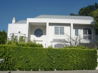 4714 Hayvenhurst Ave, Encino, CA 91436