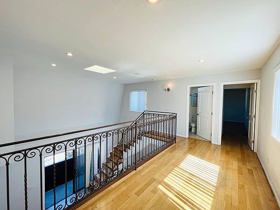3rd image of 3501 Jasmine Ave #19A