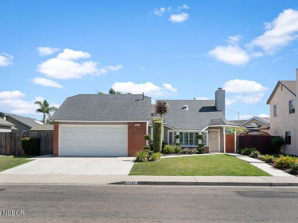 1st image of 2442 Country Club Village Dr