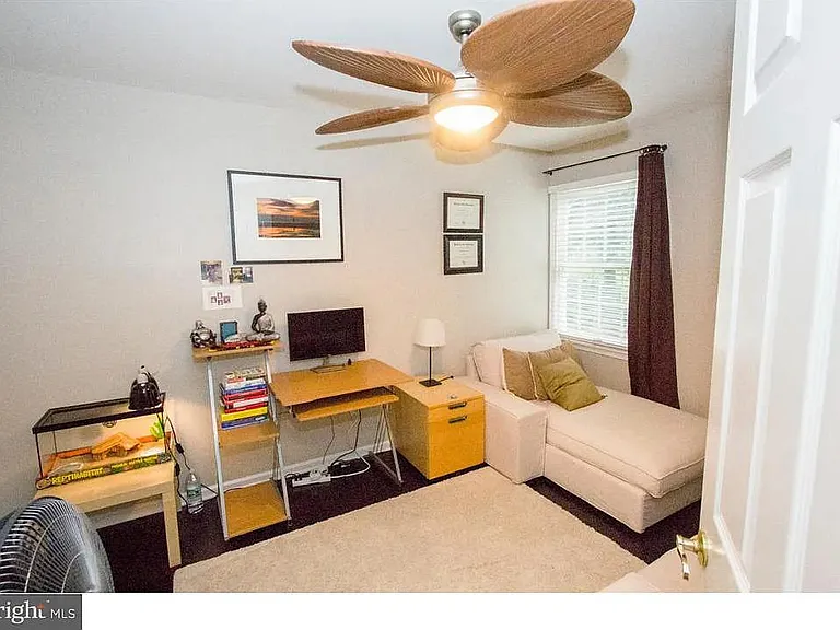 141 Summerhill Ct — Photo 11
