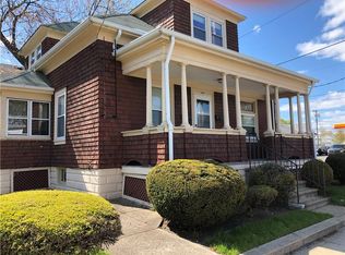 1394 Newport Ave FLOOR 2, Pawtucket, RI 02861