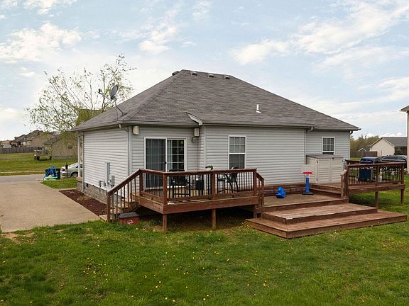 3rd image of 132 Gentry Crossings Blvd