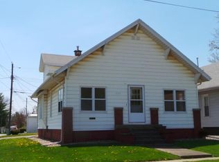 1336 Madison Ave, Charleston, IL 61920