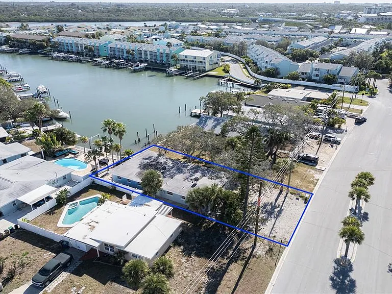 717 E Gulf Blvd #2 — Photo 23