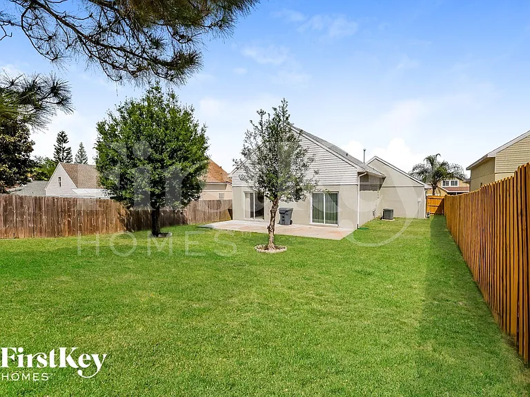 3789 Huntwicke Blvd — Photo 15