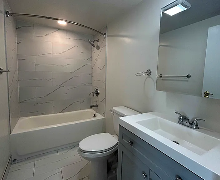 BATHROOM 2