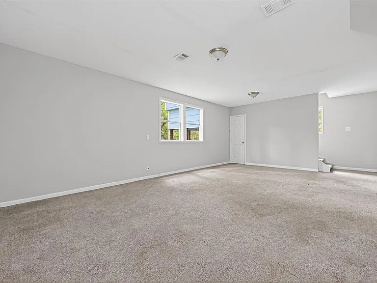 21146 Caney Dr — Photo 24