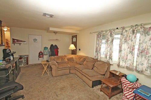 5th image of 5001 Dewey Dr