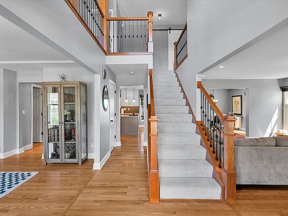 5th image of 1252 Walsh Dr