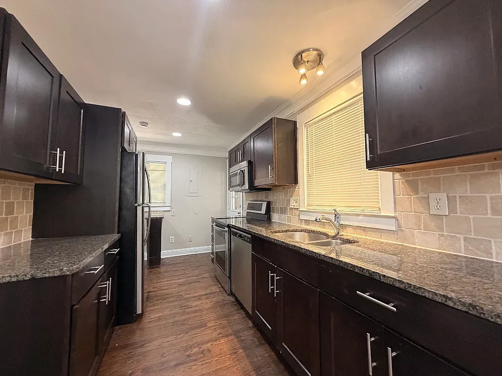 Building Photo - 1757 Flintwood Dr