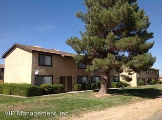 12040 5th Ave, Hesperia, CA 92345