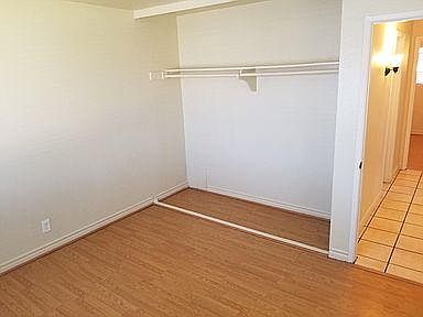 4th image of 13944 Jefferson Ave