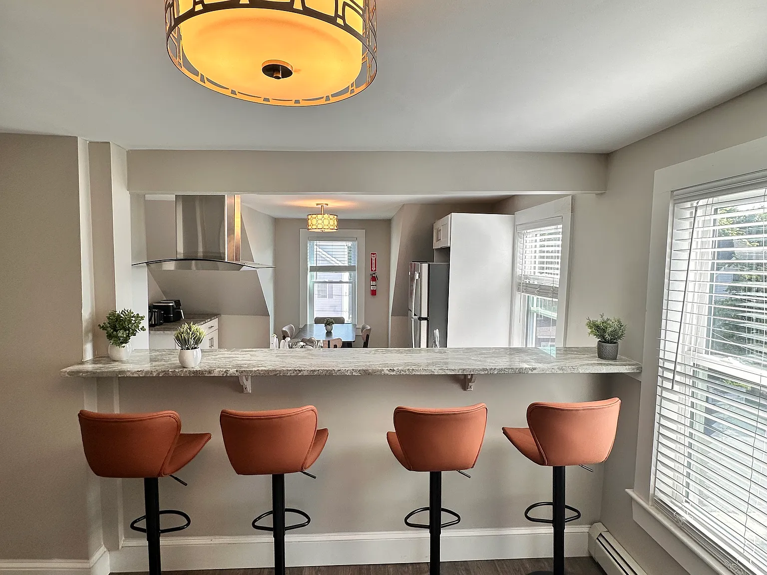 1 bed, 880 sqft, $2,450 — Photo 1