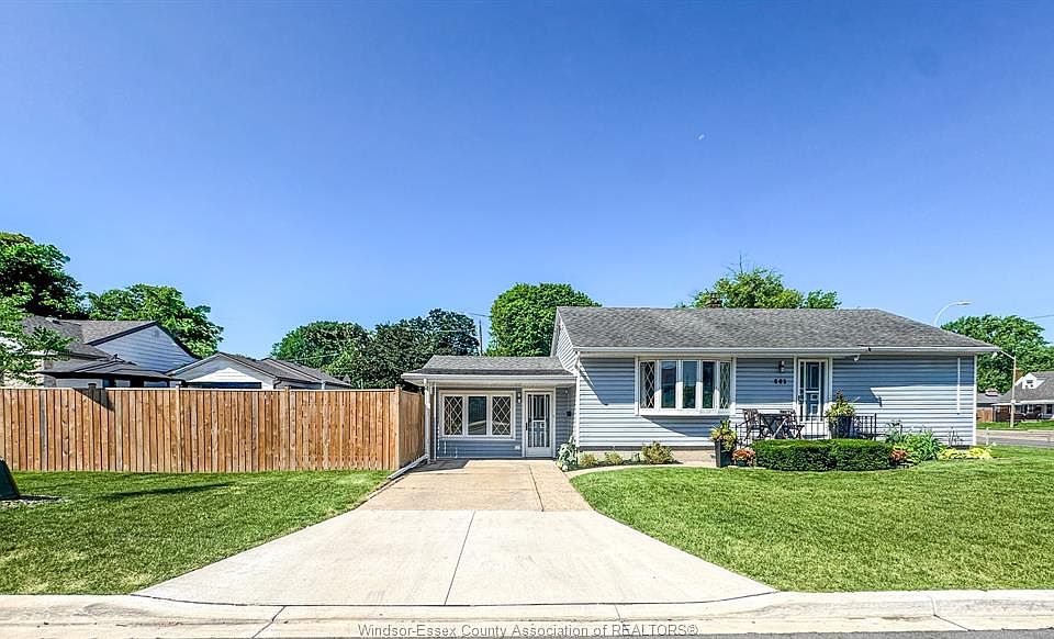 1st image of 805 Matthew Brady Blvd