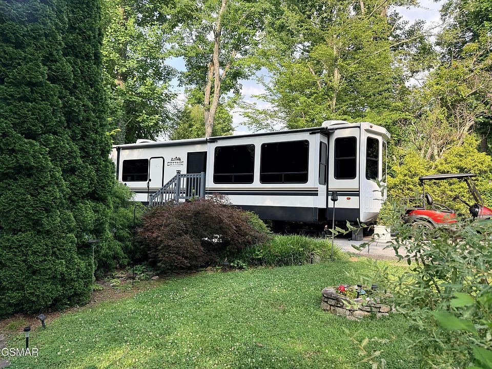 1st image of 4229 E Pkwy #110-lot 110