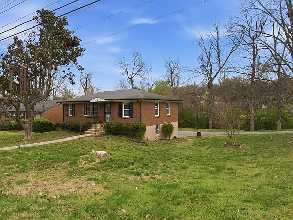 2nd image of 730 Patricia Dr