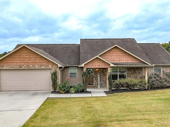 210 Madison Dr SW, Calhoun, GA 30701