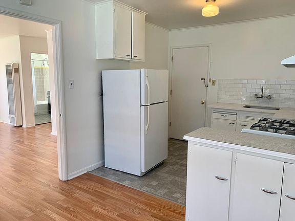 5th image of 501 N El Camino Real APT 1