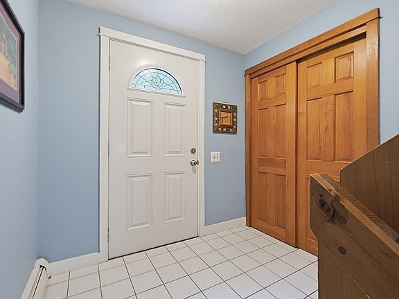 3rd image of 76 Gilbert St