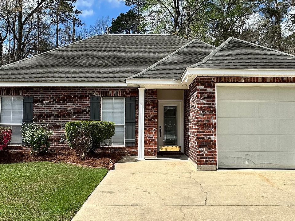 1st image of 40063 Cassidy Ln
