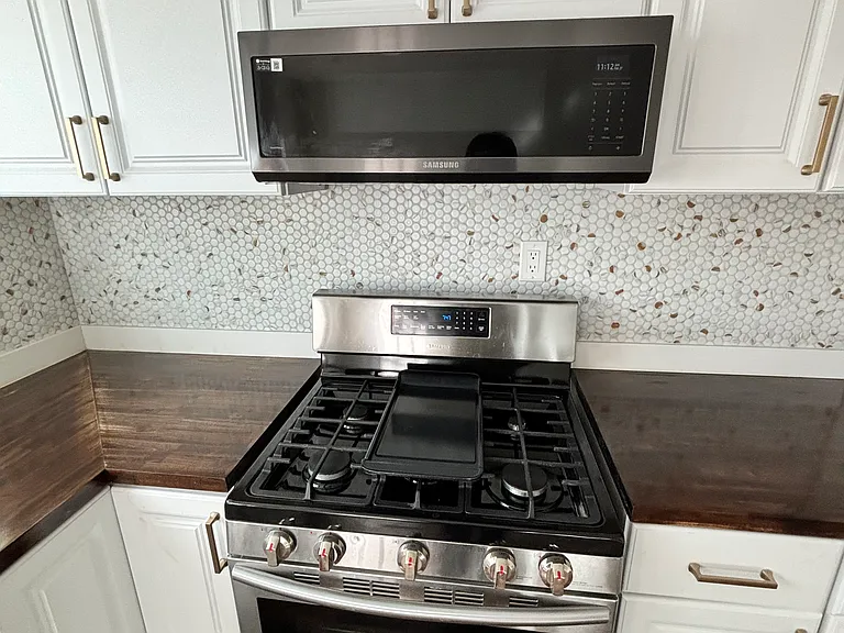 43 Ross St #2 — Photo 5