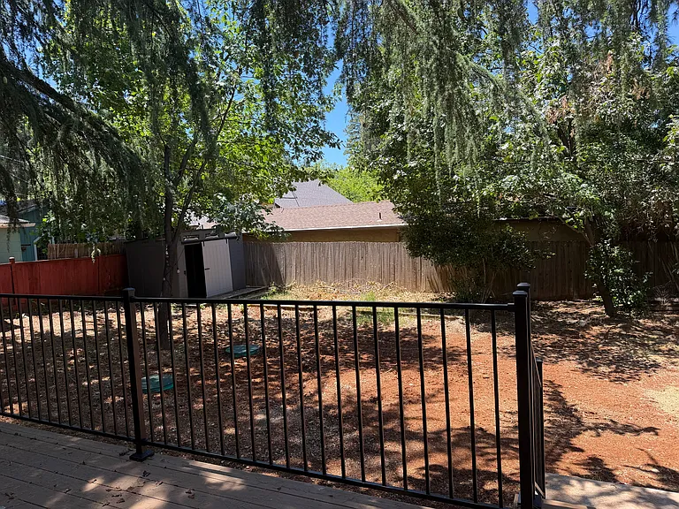 10602 Cedar Way — Photo 23