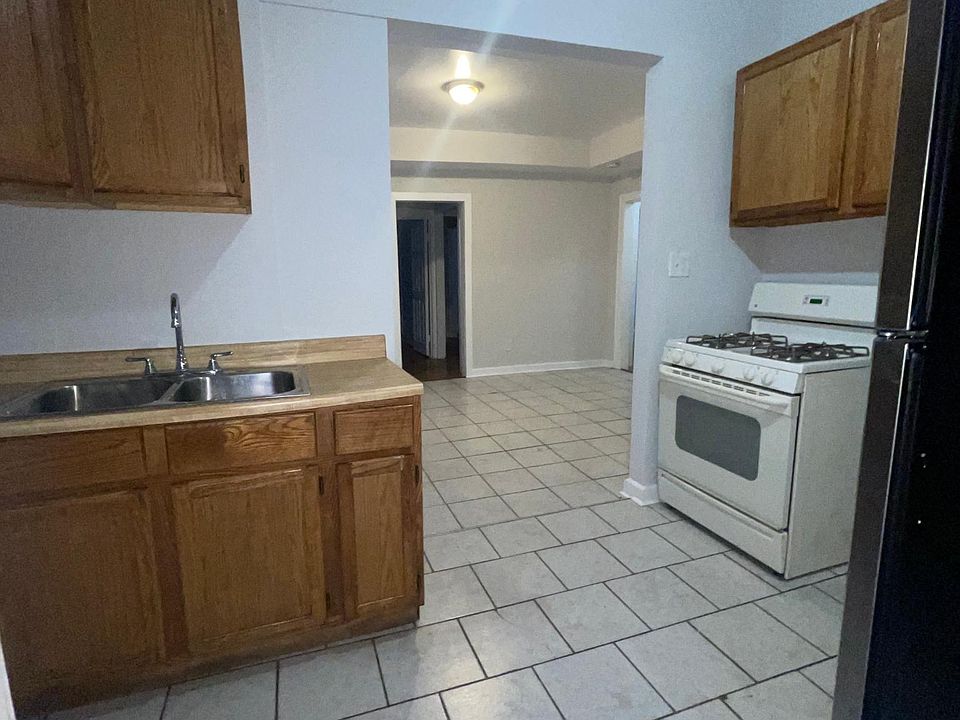 1st image of 2206 S Marshall Blvd #1A