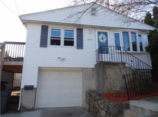 16 Link St, North Providence, RI 02911