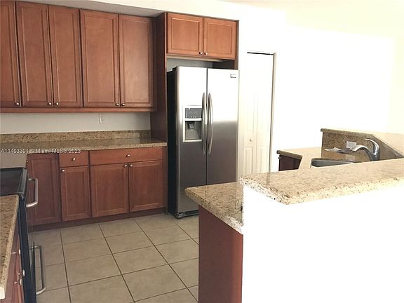 2nd image of 107 Mendoza Ave #405