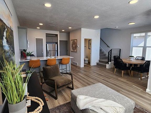2nd image of 11418 S Lemongrass Ct #454