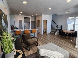 Big Willow Towns, Draper, UT 84020