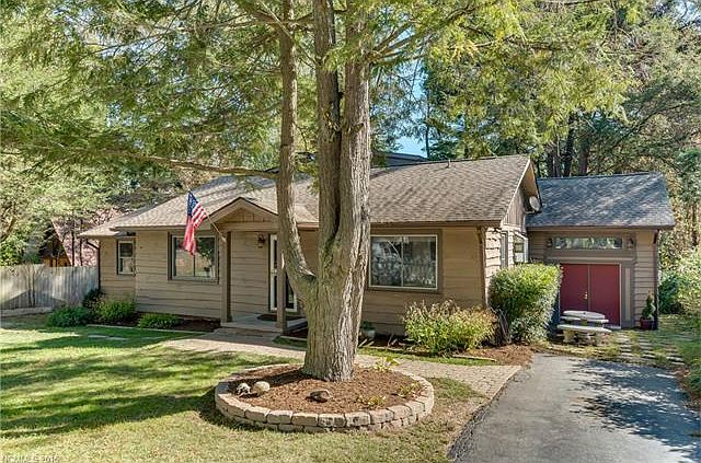 1st image of 122 Dove Haven Ln