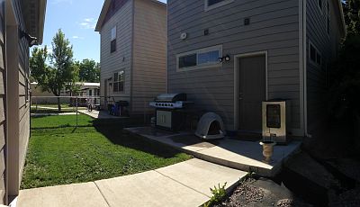 4th image of 2412 Dixon Ave