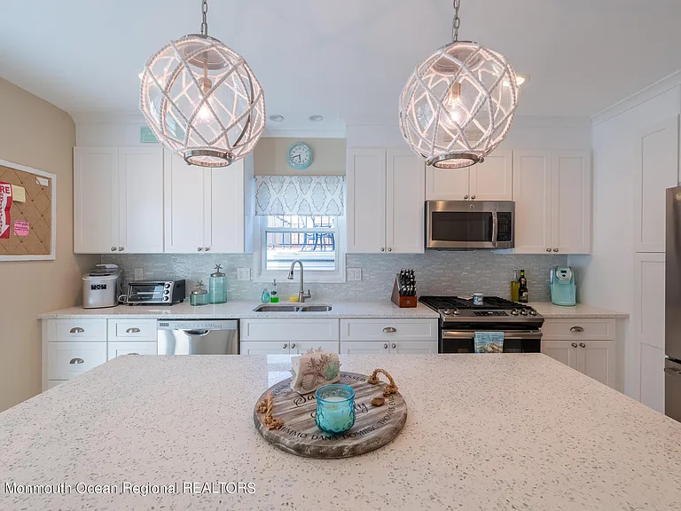214 Atlantic Ave — Photo 13