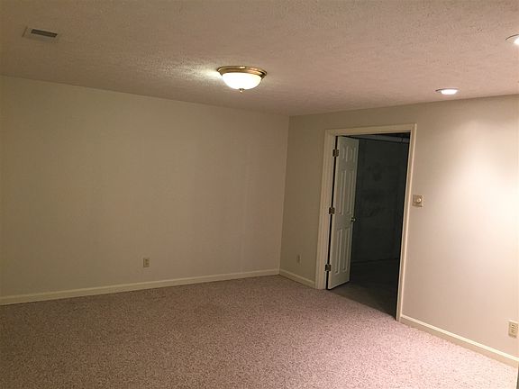 3rd image of 223 Croghan Dr