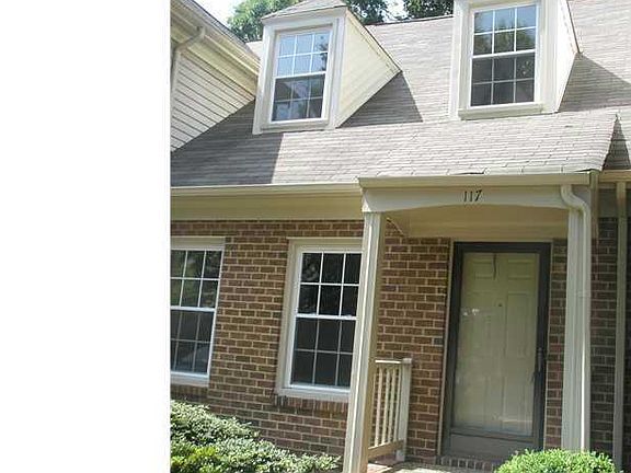 2nd image of 117 Sloane Pl