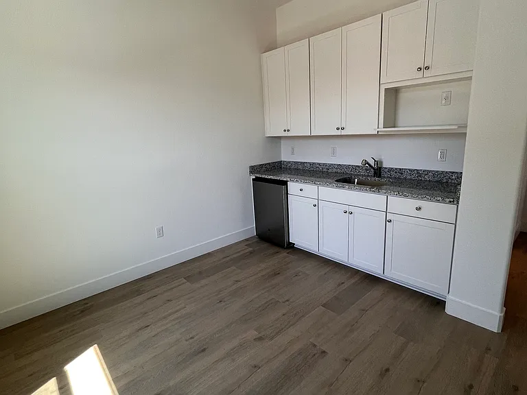17736 McKee Blvd #2 — Photo 3