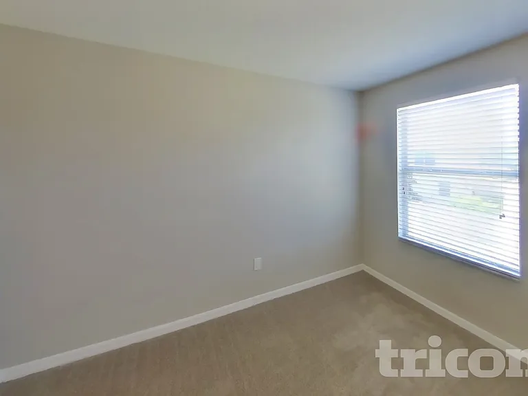 13814 Crater Cir — Photo 11