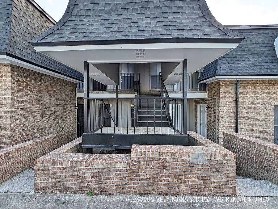 1st image of 7201 Arlington Expy APT 37