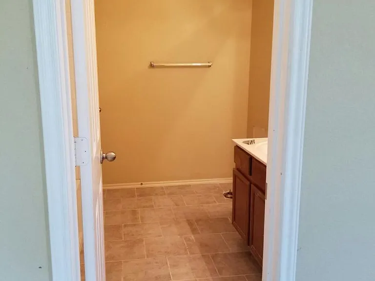 1322 Hayes St — Photo 9