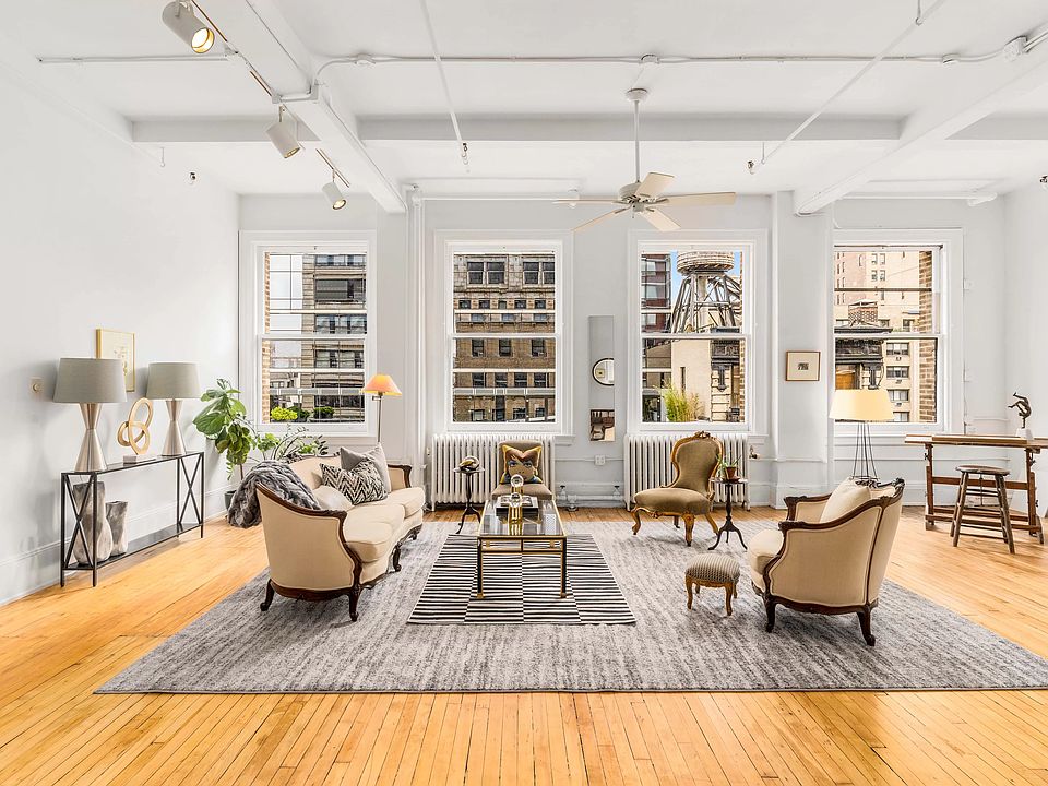 1st image of 30 W 15th St APT 8N
