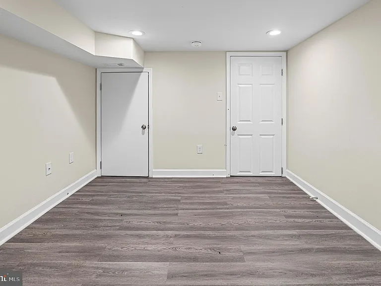 713 N Duncan St — Photo 18