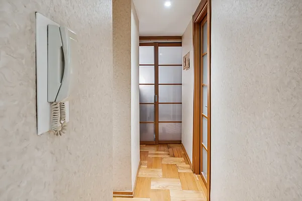 Sold by Brown Harris Stevens Forest Hills LLC | media 20